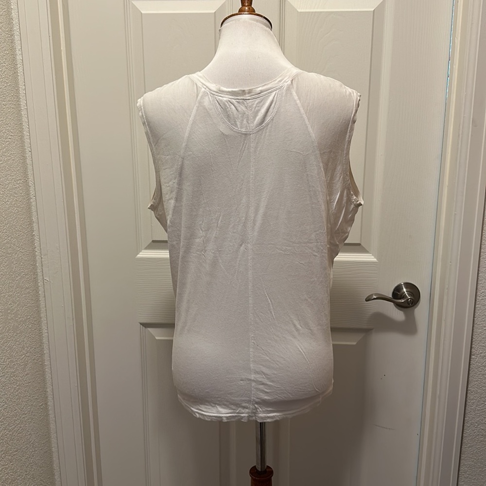 Guess Top - Picture 3 of 4